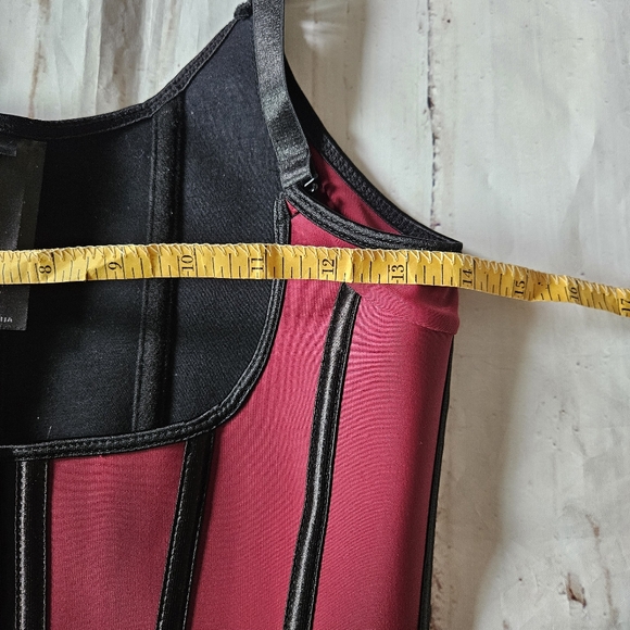 Corset Story Women's Black and Burgandy Corset Size M/L - Picture 11 of 14